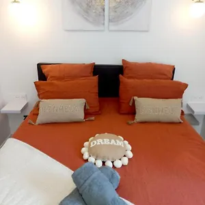 Rare Entre Luxe Et Douceur Sejournez Au Port De Saint-goustan France