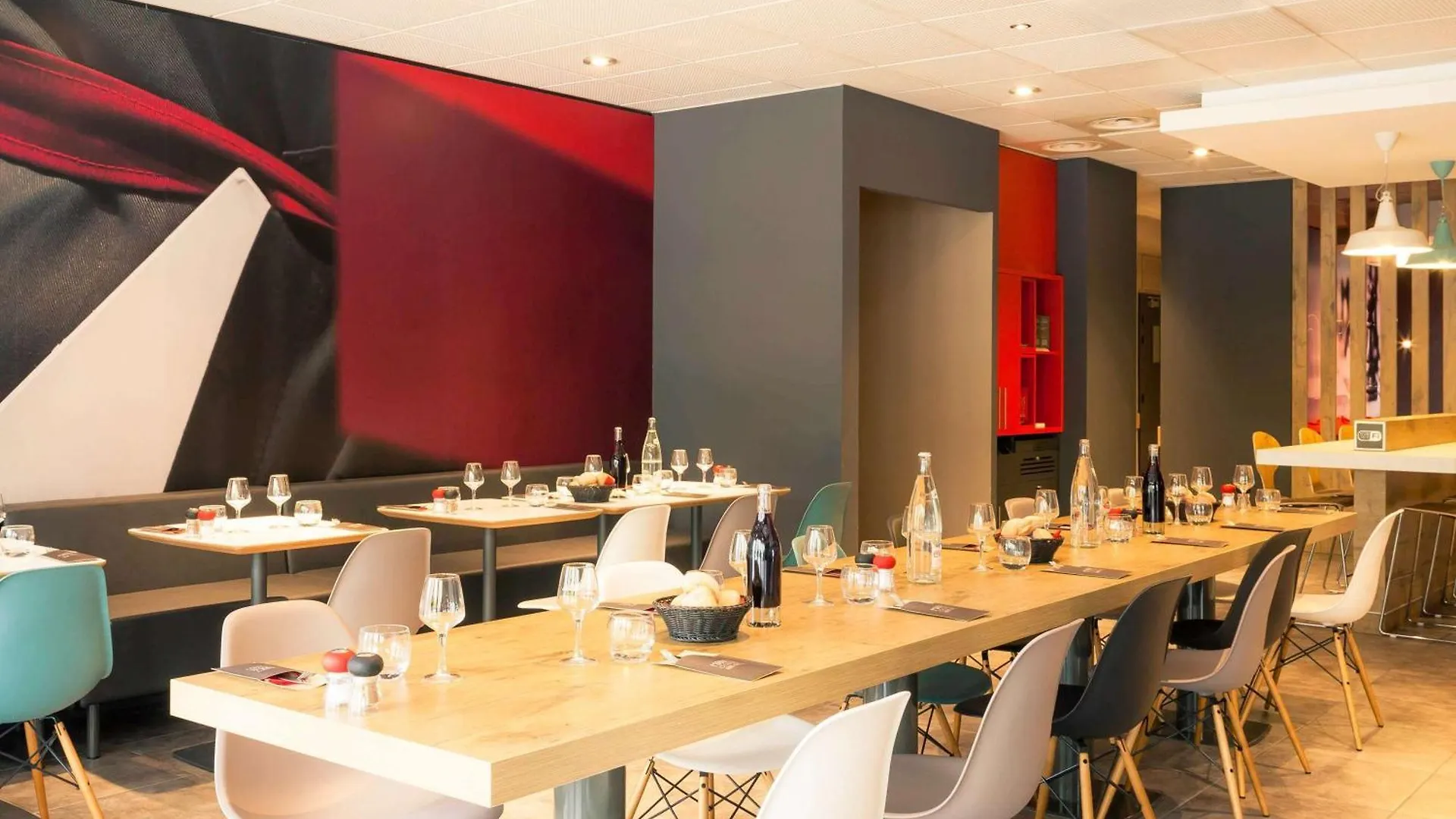Ibis Lyon Part Dieu Les Halles 3*,