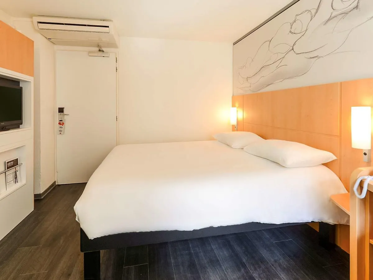 Ibis Lyon Part Dieu Les Halles 3*,  France